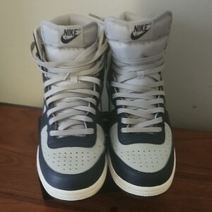 Nike Men's Gray and Black High-Top Sneakers